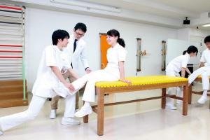 Bác sĩ chuyên khoa Phục hồi chức năng giỏi nhất Hà Nội