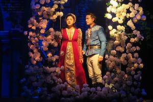 Bài văn phân tích diễn biến tâm trạng của Rô-mê-ô và Giu-li-ét (Ngữ văn 11) hay nhất