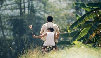 Bài thơ lục bát viết về cha hay nhất