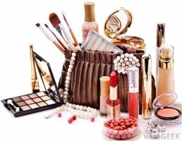 Chất trong mỹ phẩm chị em mang thai cần tránh