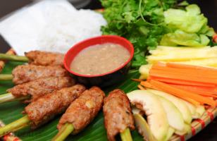 Địa chỉ bán nem lụi nướng ngon nhất tại TP. Hạ Long, Quảng Ninh