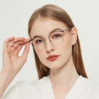 Địa chỉ mua kính mắt đẹp và chất lượng tại Long Xuyên, An Giang