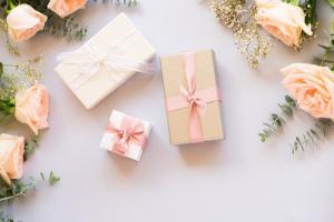 Món quà 20 -10 ý nghĩa nhất tặng bạn gái cùng lớp