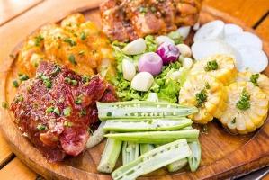 Địa điểm ăn uống nổi tiếng nhất Quận 10, TP. HCM
