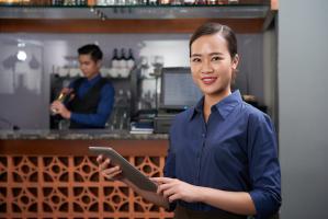 Nguyên tắc vàng làm việc tại nhà hàng khách sạn