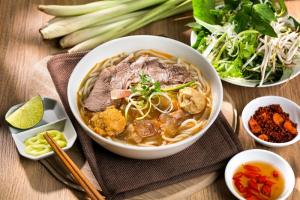 Quán ăn ngon ở đường Nguyễn Trường Tộ, Huế