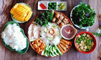 Quán bán bún đậu mắm tôm ngon nhất Quảng Trị