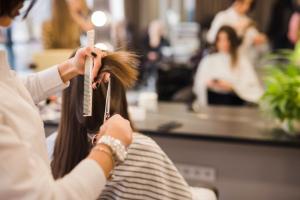 Salon làm tóc đẹp và uy tín nhất ở Huế