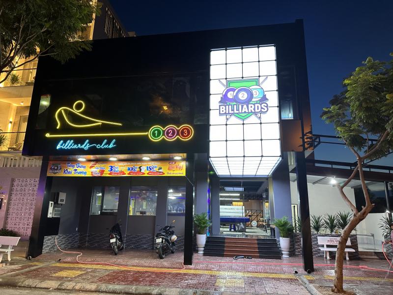 123 Billiards Club
