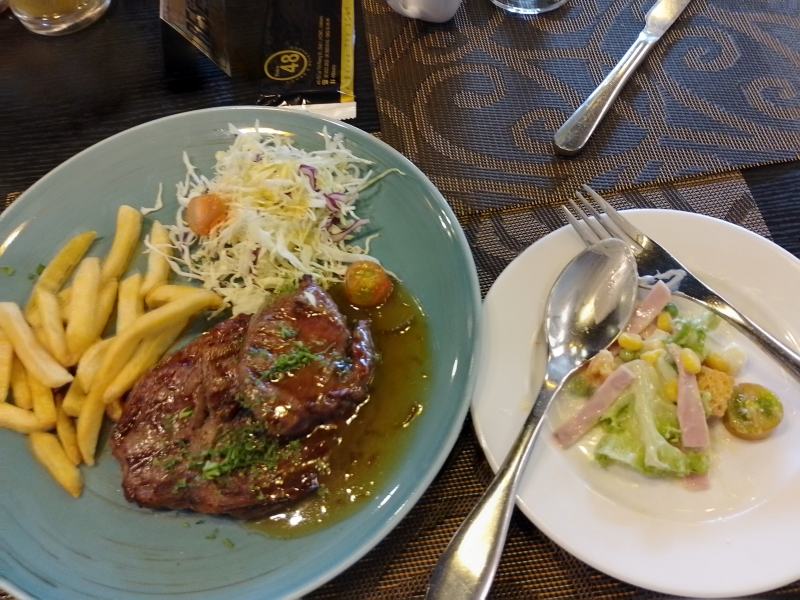 48 Bistro