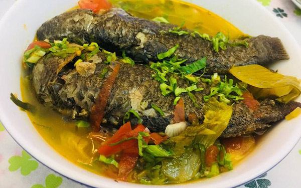 Canh chua cá rô