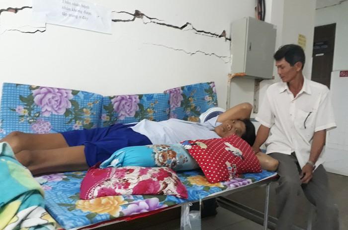 Anh Hồ Văn Trung với chiều cao 2 mét 35
