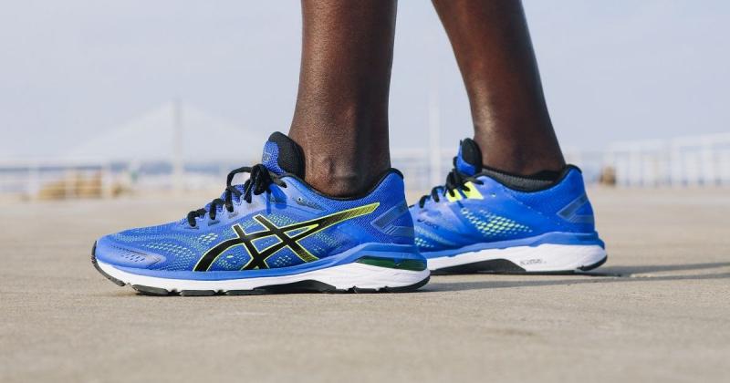 Giày Asics