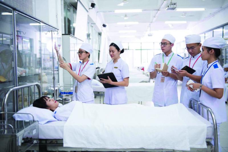 Bác sĩ điều dưỡng