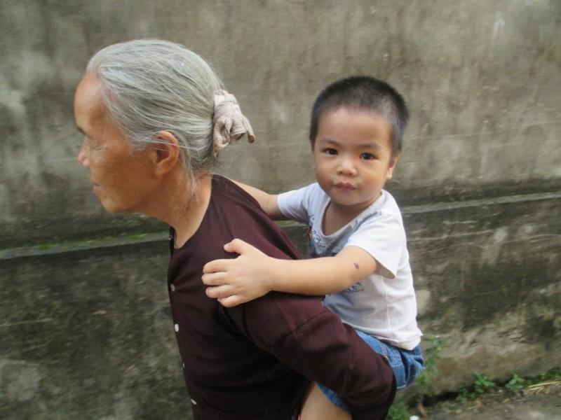 Bài viết thư về thăm ông (bà) số 10