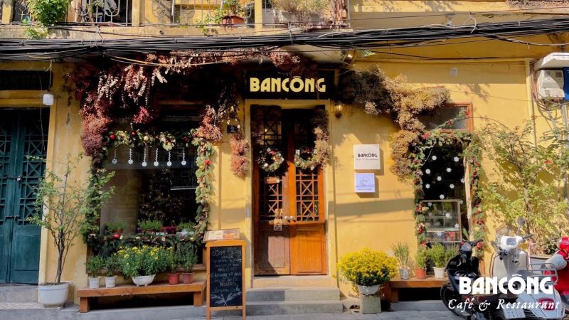 Ban Công Bistro