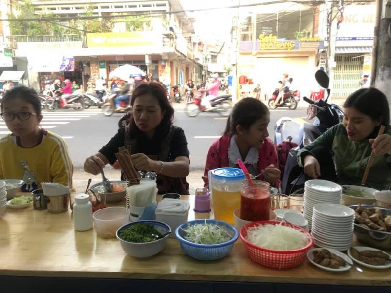 ﻿Bánh canh bà Thừa