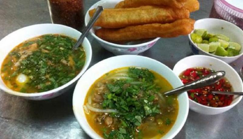 Bánh Canh Đường Ray