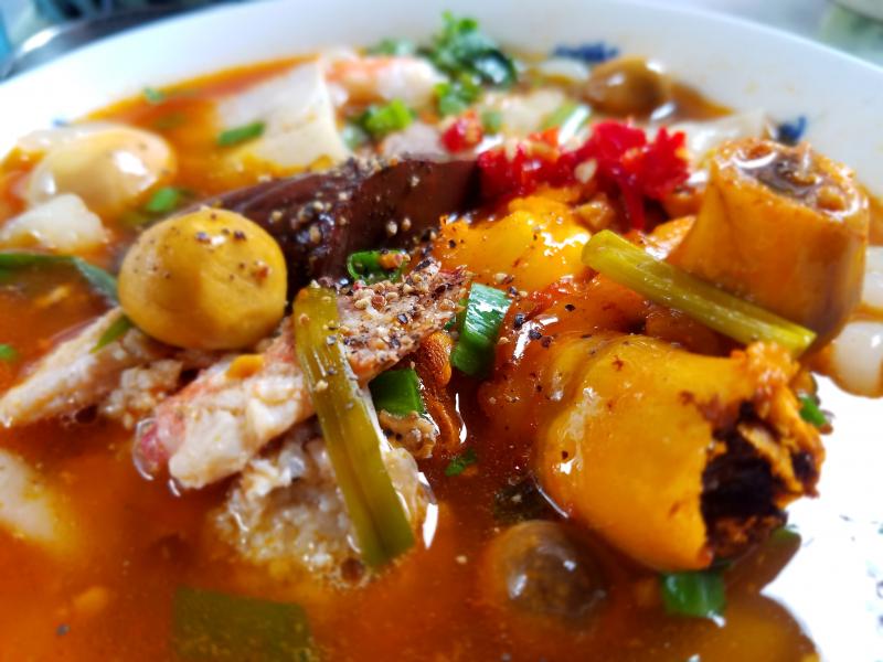 Bánh Canh Giò Heo Bà Bảy