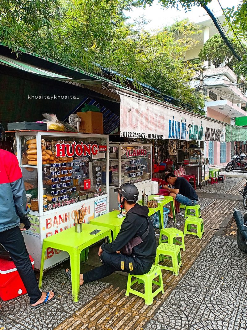 Vị trí quầy bán bánh hỏi Lành