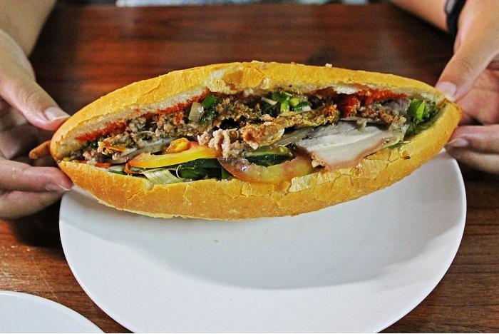 Bánh mì Nam Hà