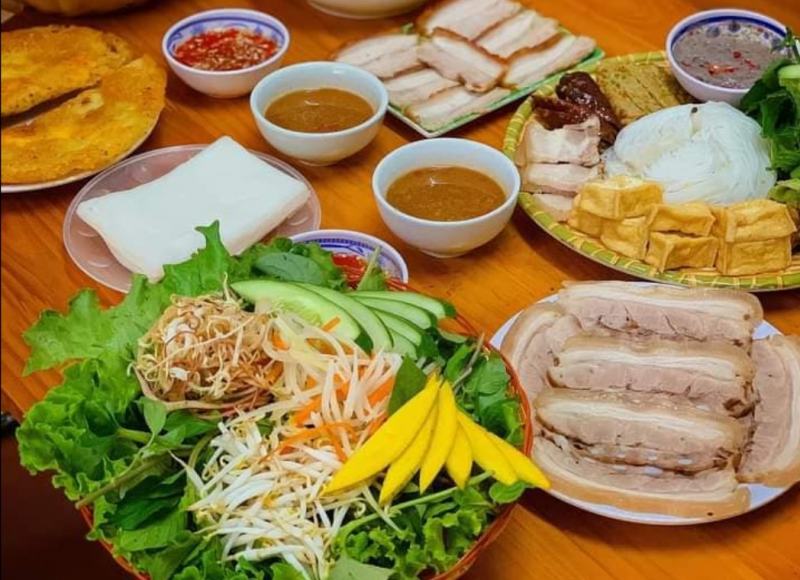 Bánh tráng cuốn thịt heo MẬM QUÁN
