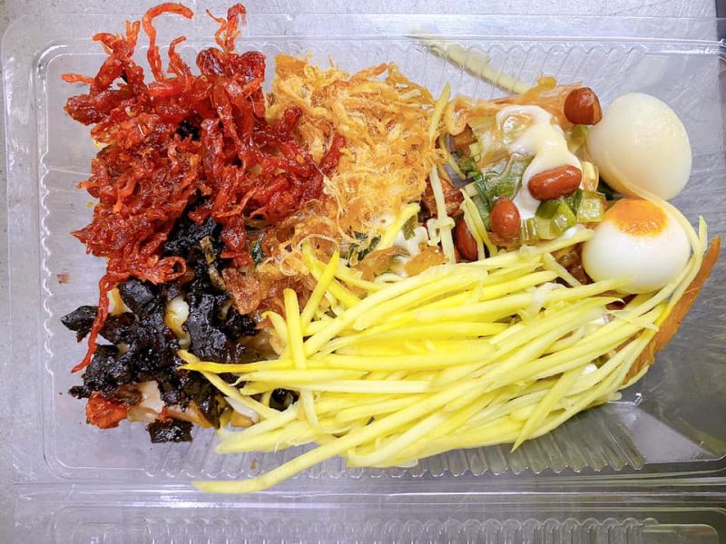 Bánh tráng trộn sạch cô Thảo