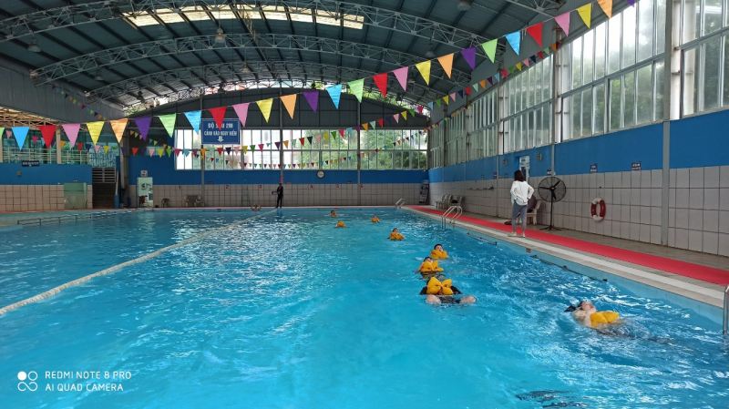 Bể bơi bốn mùa Khăn Quàng Đỏ