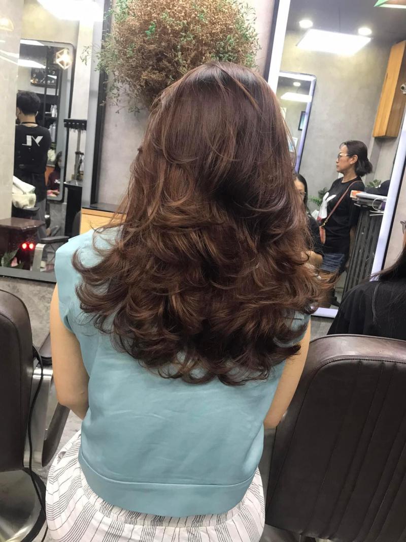 Beauty Salon Long