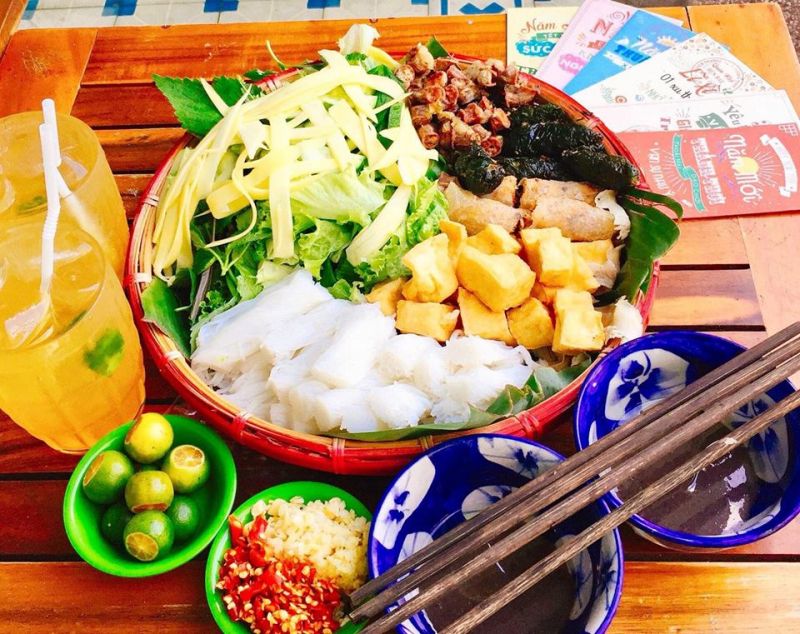 Bếp Đậu Đỏ - Bún Đậu Mắm Tôm & Ăn Vặt