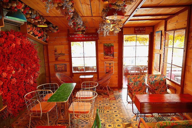 Bonjour Cafe The Art