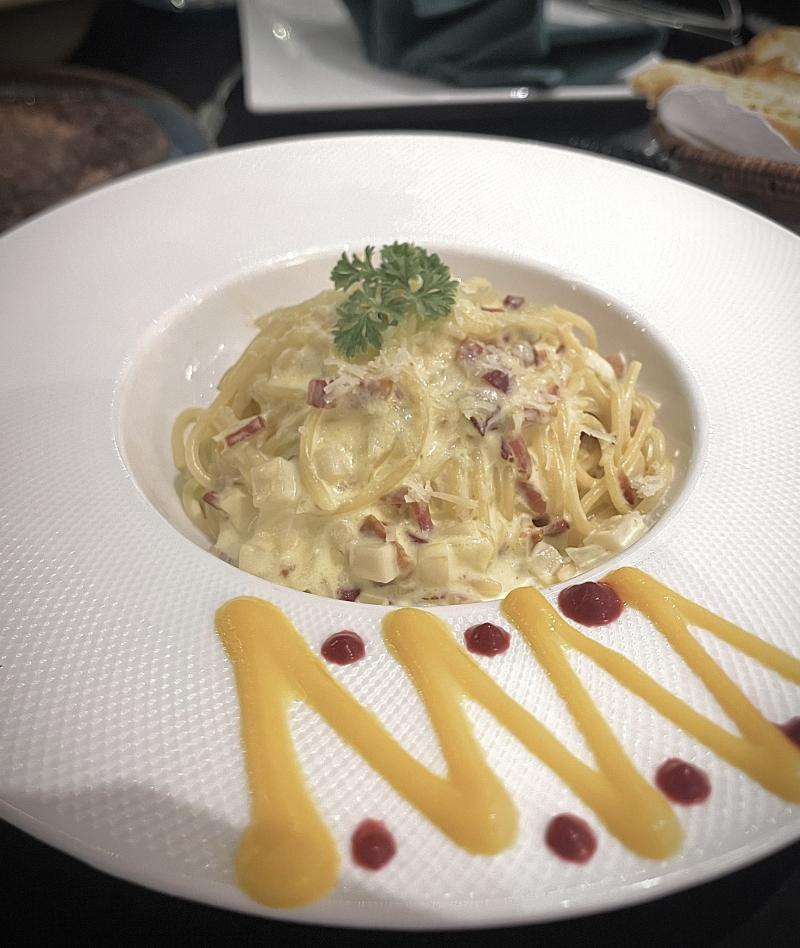 Bonne Vie Steak House Restaurant