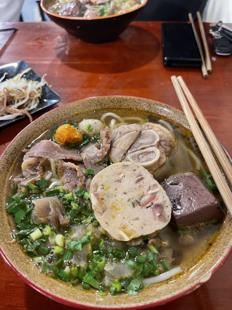 Bún Bò Huế Ngự Uyển