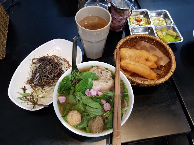 Bún bò Huế O Xuân