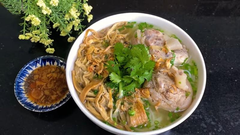 Bún Bung Măng Ngan - Trần Đăng Ninh