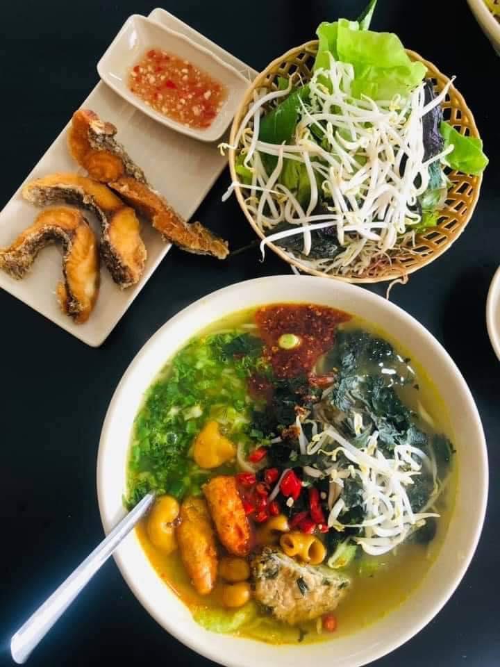 Bún Cá Chấm Cửa Lò
