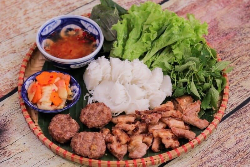 Món bún chả Hà Nội