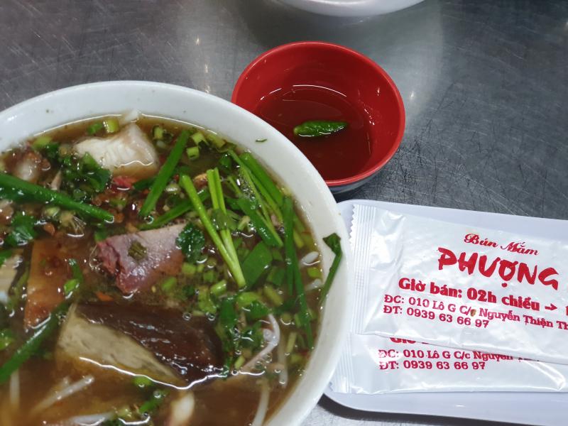 Bún Mắm Phượng