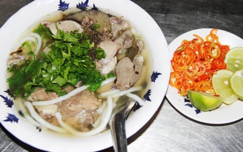 Bún nước lèo đặc sản nổi tiếng nhất Trà Vinh