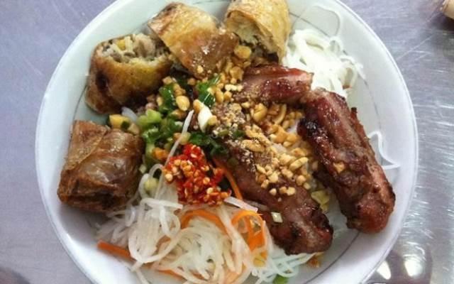 Bún Thịt Nướng Chú Quảng