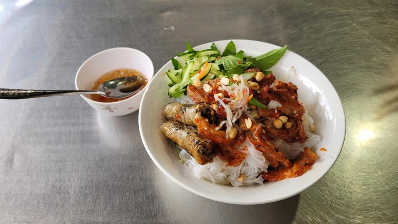 Bún Thịt Nướng Đông Xuân