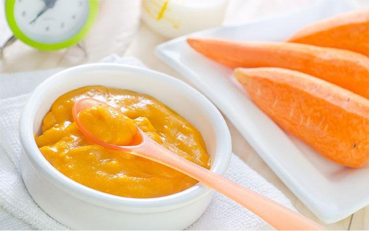 Cà rốt nghiền cho bé 6 tháng tuổi ăn dặm (thời gian thực hiện: 2 phút)