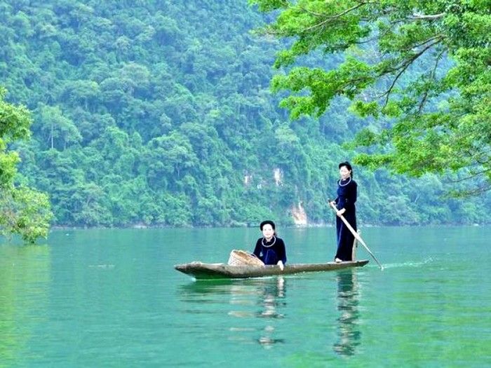 Thơ về con gái Bắc Kạn