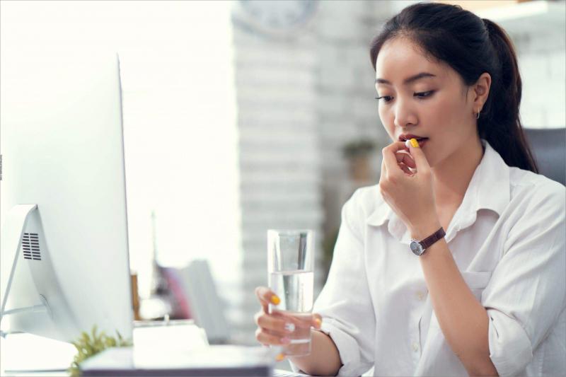 Người lớn (kể cả người cao tuổi): 1 hoặc 2 viên/lần, dùng 1 đến 3 lần/ngày