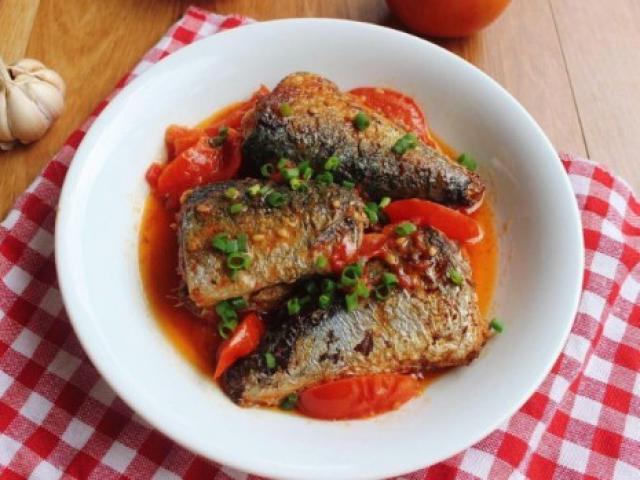Cách làm cá nục chua ngọt