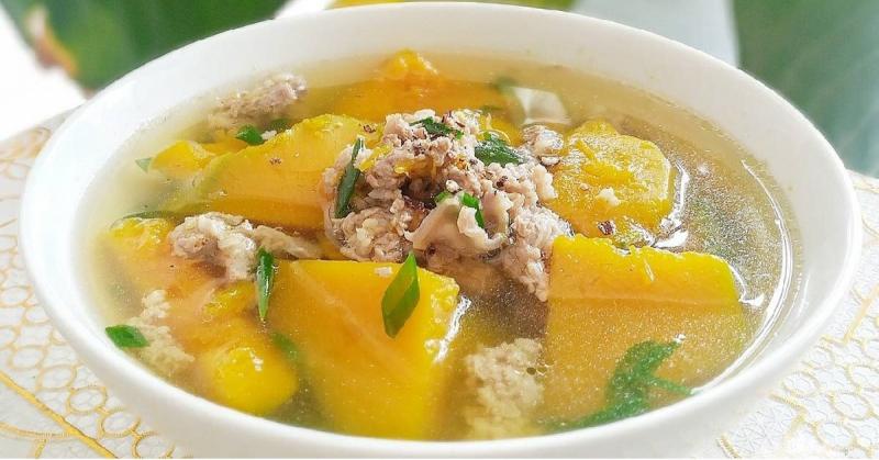 Canh bí đỏ thịt băm
