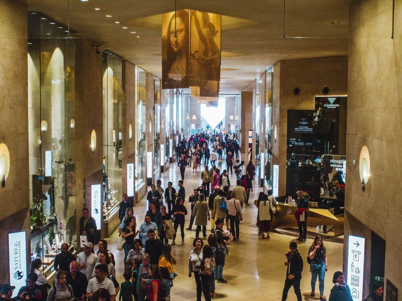 Carrousel du Louvre, Pháp