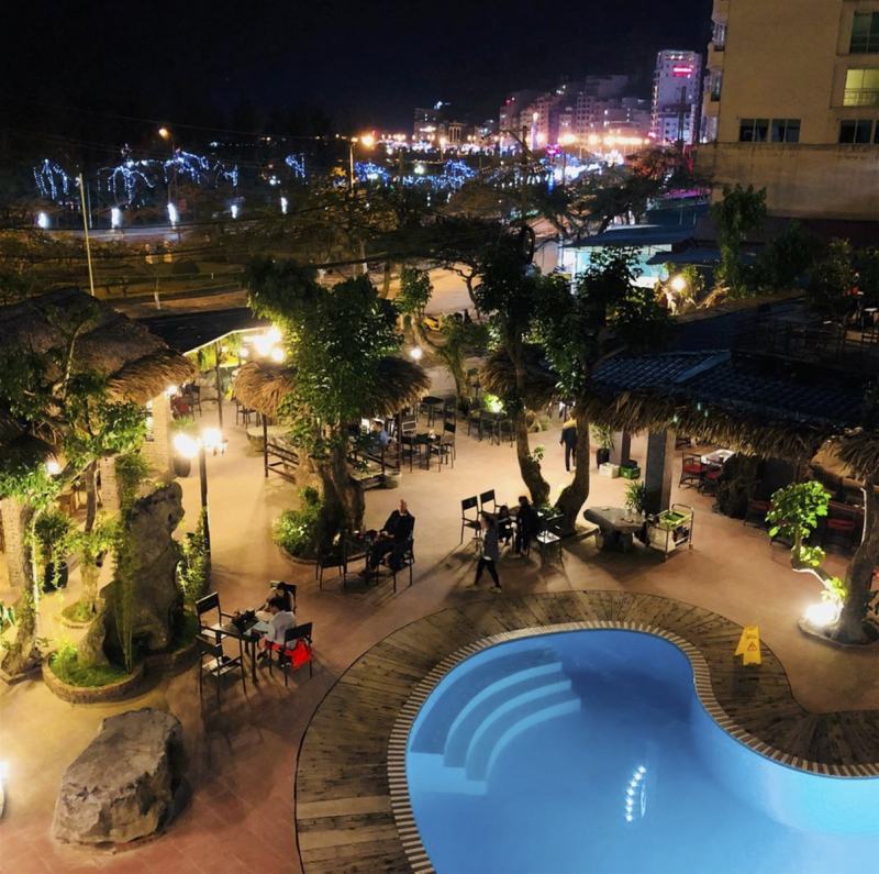 Cat Ba Oasis- Bar, Restaurant, Bungalows, Coffee Shop