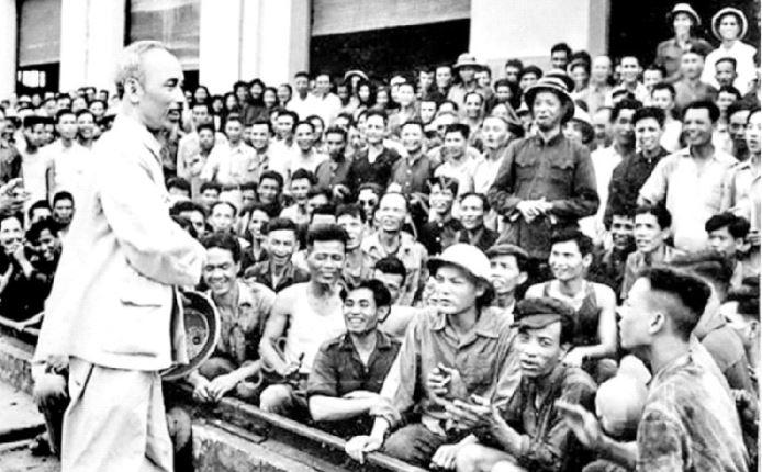 Nội dung tư tưởng Hồ Chí Minh về xây dựng Nhà nước kiểu mới ở Việt Nam (làm rõ các luận điểm cơ bản của Hồ Chí Minh về xây dựng nhà nước, mối quan hệ giữa đạo đức và pháp luật trong xây dựng nhà nước kiểu mới ở Việt Nam) và sự vận dụng quan điểm của Hồ Chí Minh trong xây dựng Nhà nước ta hiện nay