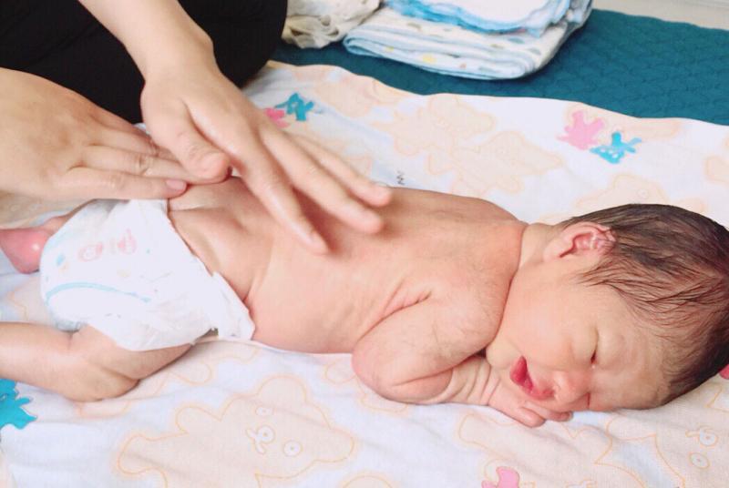 Đội ngũ nhân viên là các hộ sinh giàu kinh nghiệm, nhiệt tình, yêu trẻ cùng nguồn nguyên liệu 100% tự nhiên
